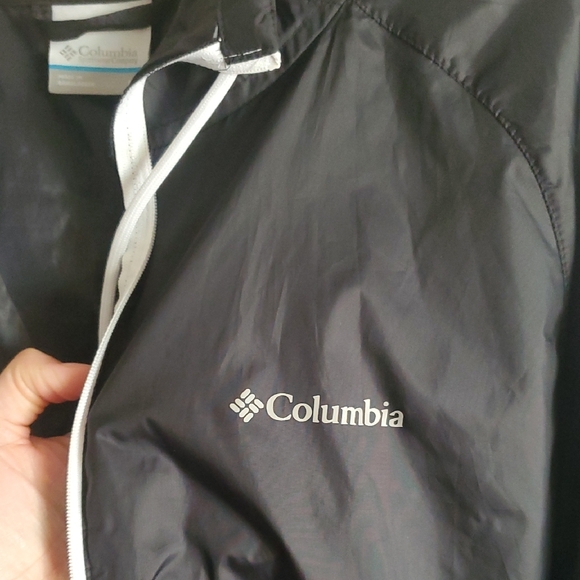 Cute Columbia Women's Water Repellent Jacket - Picture 3 of 4